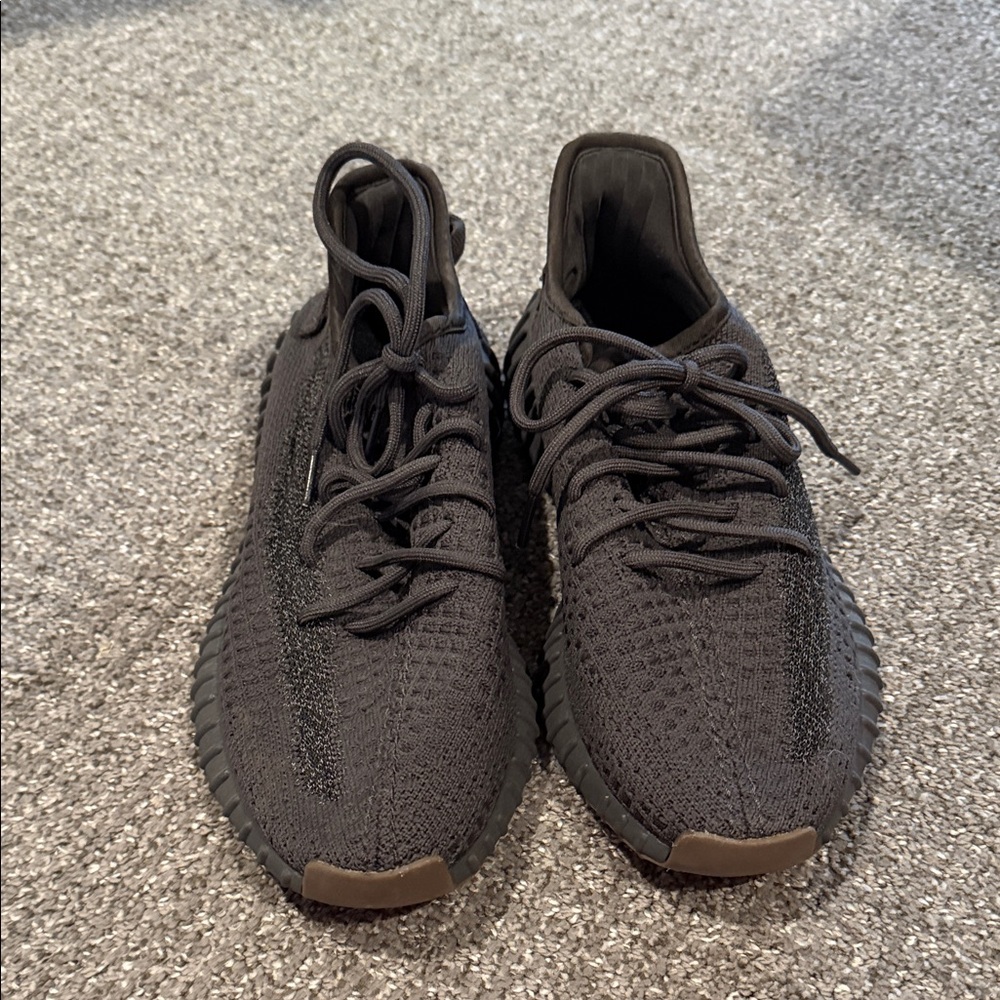 Men's Black Athletic Shoes